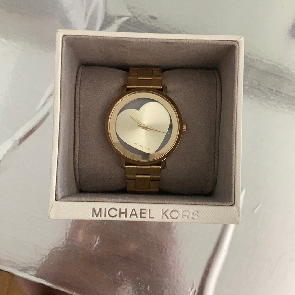 Gold Heart detail Michael Kors watch Newish